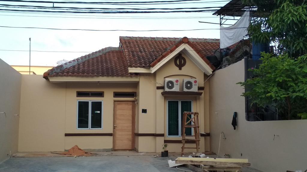 فندق Sleeprest - Plamo Garden Batam المظهر الخارجي الصورة